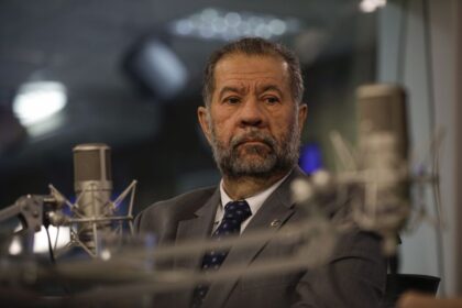 governo-publica-exoneracao-de-lupi-e-nomeacao-de-wolney-no-diario-oficial