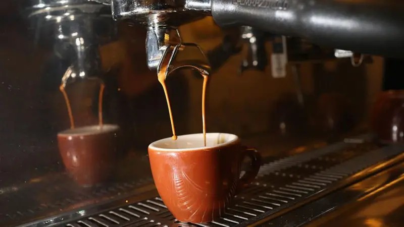 faz-mal-tomar-cafe-durante-as-refeicoes?