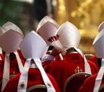 conclave:-vaticano-divulga-fotos-de-reforma-e-preparacao-da-capela-sistina