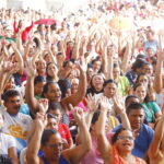 em-fortaleza,-mais-de-7-mil-pessoas-recebem-o-cartao-ceara-sem-fome