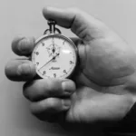 o-que-seu-tempo-de-reacao-revela-sobre-sua-saude-(e-como-medi-lo-com-teste-caseiro-simples)