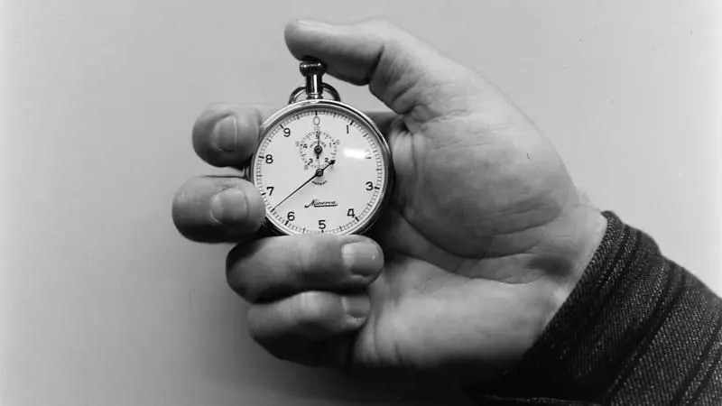 o-que-seu-tempo-de-reacao-revela-sobre-sua-saude-(e-como-medi-lo-com-teste-caseiro-simples)