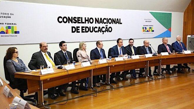 resolucao-ideologica-do-cne-prejudica-alunos-pobres-em-disciplinas-basicas