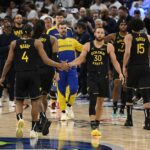 lesao-de-curry-vira-preocupacao-para-o-golden-state-warriors-nos-playoffs-da-nba