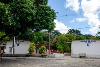 “se-acalma-moco”:-servidor-de-universidade-federal-ha-40-anos-se-defende-de-acusacao-de-transfobia