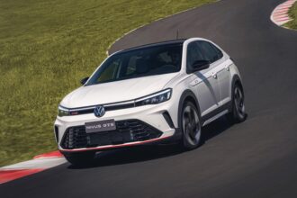 video:-novo-nivus-gts-e-esperto,-mas-toque-esportivo-e-acabamento-nao-chegam-a-encantar;-veja-teste