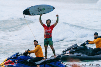 filipe-toledo-e-bicampeao-mundial-de-surfe-na-australia