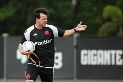 ‘sei-que-temos-de-melhorar,-mas-confio-muito-no-time’,-declara-diniz-em-sua-volta-ao-vasco