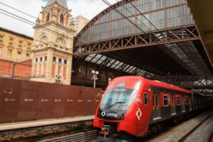 moradores-da-favela-do-moinho-bloqueiam-linhas-da-cptm-durante-protesto