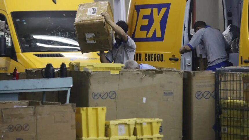 crise:-como-ficarao-as-entregas-e-plano-de-celular-dos-correios?