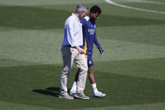 rodrygo-sente-desconforto-e-deixa-treino-do-real-madrid