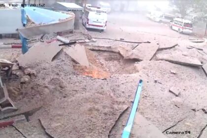 video-mostra-explosao-perto-de-hospital-em-gaza-apos-bombardeio-de-israel