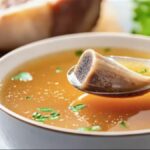 caldo-de-osso-e-promovido-por-celebridades-e-saudado-como-um-‘superalimento’:-o-que-diz-a-ciencia?
