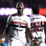 sao-paulo-marca-duas-vezes-no-segundo-tempo-e-vence-o-gremio-de-virada-no-morumbis