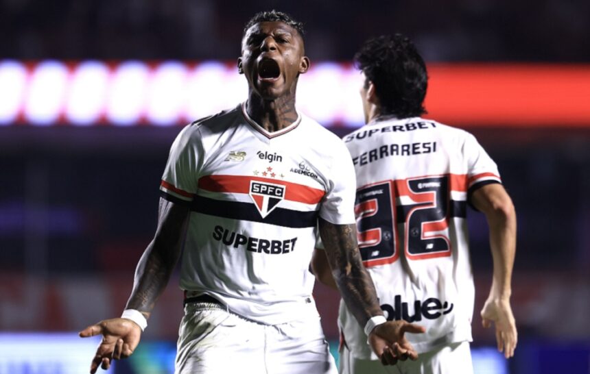 sao-paulo-marca-duas-vezes-no-segundo-tempo-e-vence-o-gremio-de-virada-no-morumbis