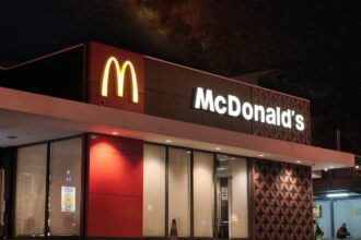 unidade-do-mcdonald’s-nos-eua-proibe-a-entrada-de-adolescentes