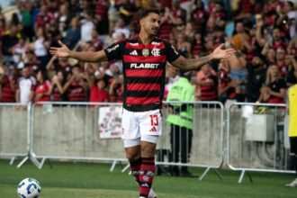 flamengo-goleia-botafogo-pb-e-se-classifica-na-copa-do-brasil