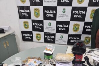 dupla-em-posse-de-armas,-drogas-e-artefato-explosivo-e-preso-pela-policia-civil-em-fortaleza