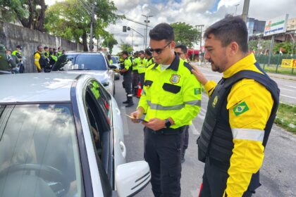 detran-ce-conclui-formacao-de-48-novos-agentes-de-transito-para-sete-municipios