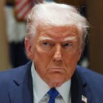 trump-anuncia-tarifas-de-25%-sobre-todos-os-carros-importados-nos-eua