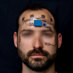 estudo-testa-tatuagem-eletronica-que-identifica-quando-o-cerebro-esta-sobrecarregado