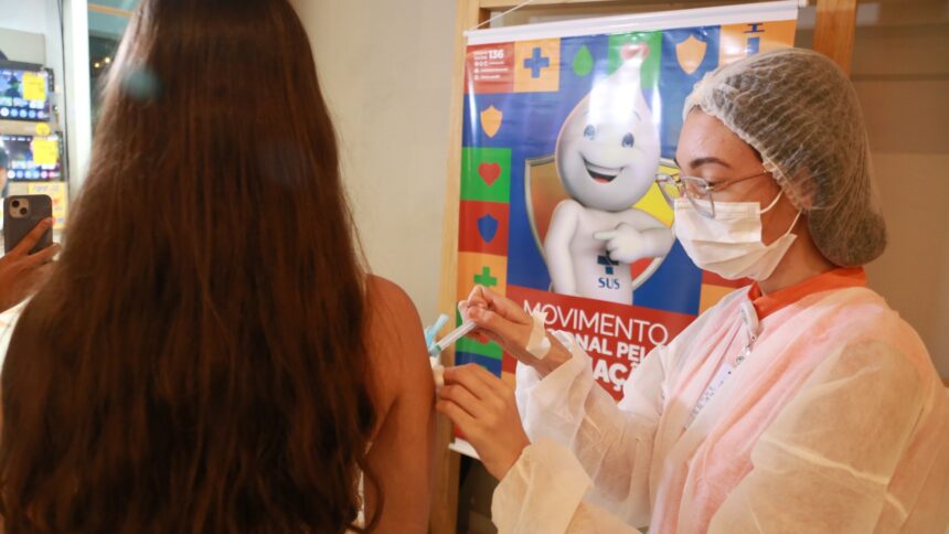 fortaleza-realiza-novo-mutirao-de-vacinacao-em-shoppings;-confira-datas,-horarios-e-locais