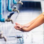por-que-oposicao-ao-fluor-na-agua-esta-aumentando,-apesar-de-reducao-em-caries