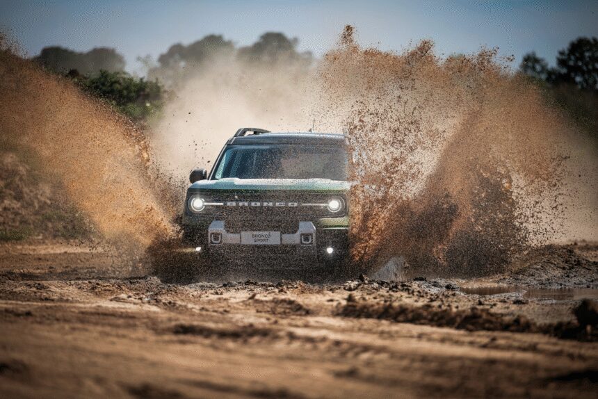 ford-bronco-2025-prefere-manter-as-raizes-do-que-vender-demais-—-e-isso-pode-ser-otimo;-veja-teste