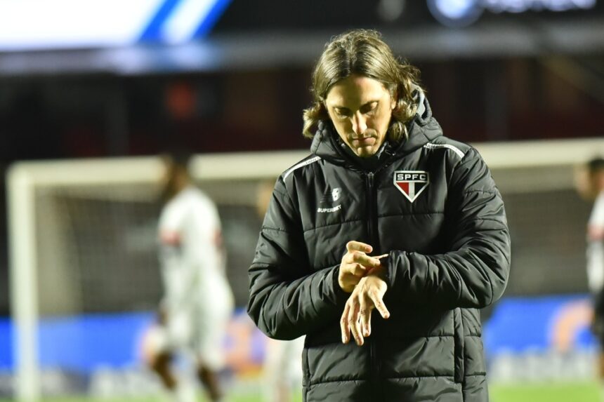 zubeldia-assume-culpa-por-ma-fase-do-sao-paulo:-‘nao-estamos-jogando-bem’