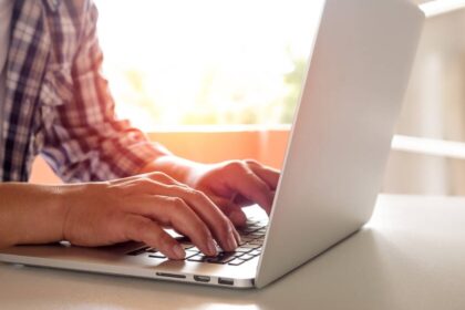 o-novo-marco-regulatorio-da-ead-e-seus-impactos-economicos