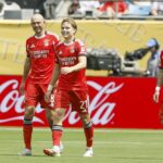 benfica-vence-o-bayern-de-munique,-leva-grupo-c-e-empurra-alemaes-para-duelo-com-o-flamengo