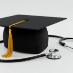 falsos-medicos:-como-saber-se-um-profissional-e-medico-de-verdade?