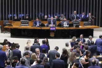 senado-acompanha-camara-e-derruba-decreto-sobre-iof