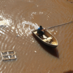 rio-guaiba-ultrapassa-nivel-de-inundacao-em-porto-alegre-e-faz-defesa-civil-do-rs-emitir-alerta