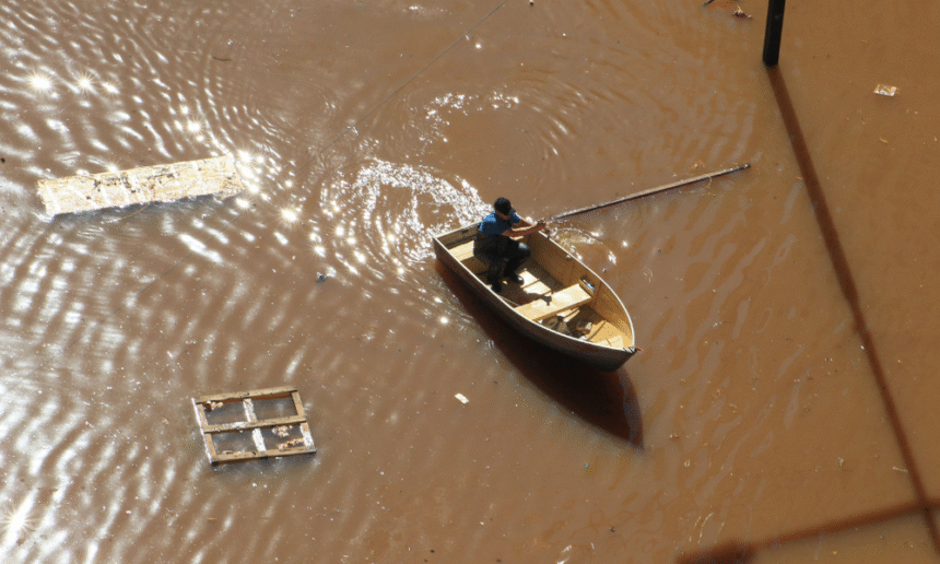 rio-guaiba-ultrapassa-nivel-de-inundacao-em-porto-alegre-e-faz-defesa-civil-do-rs-emitir-alerta
