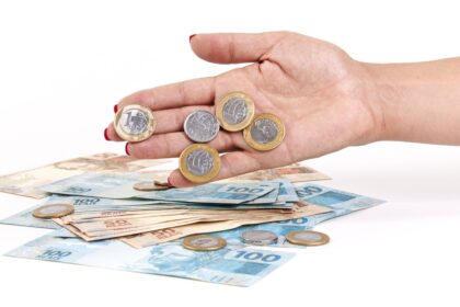 iof:-entenda-o-que-e,-onde-incide-e-quais-os-impactos-do-aumento