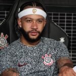 corinthians-paga-parte-da-divida-a-memphis-depay