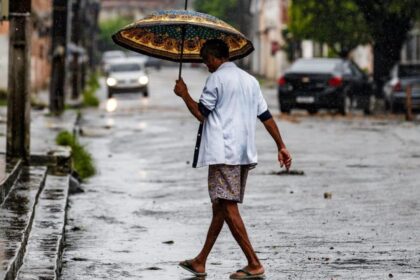 funceme-emite-aviso-de-chuvas-intensas-para-o-fim-de-semana-no-ceara;-confira-previsao