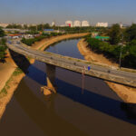 tarcisio-diz-que-efeito-colateral-do-despejo-de-esgoto-no-rio-tiete-e-‘horrivel,-mas-necessario’