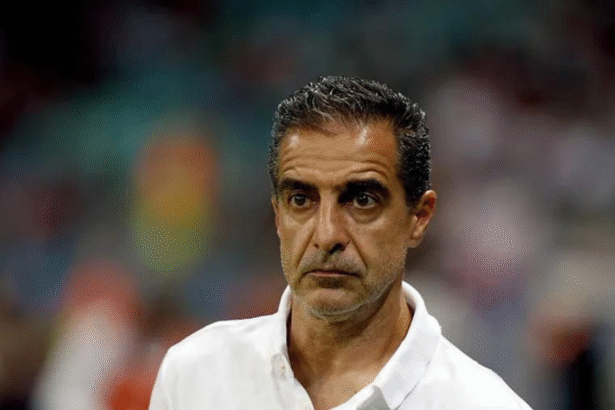 botafogo-demite-renato-paiva-apos-ser-eliminado-pelo-palmeiras-na-copa-do-mundo-de-clubes