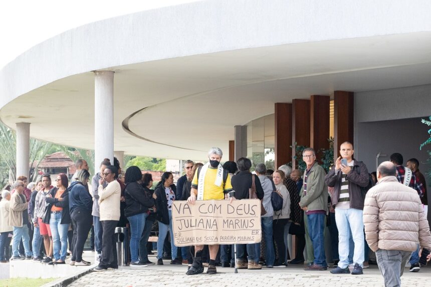 familia-de-juliana-marins-desiste-de-cremacao-e-corpo-sera-sepultado-em-niteroi-(rj)