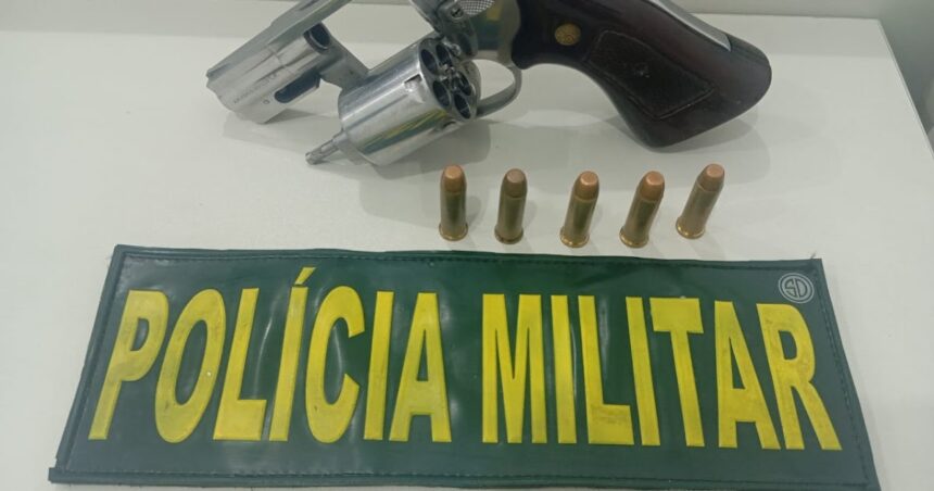 pmce-prende-dupla-e-apreende-revolver-durante-acao-no-cais-do-porto,-em-fortaleza